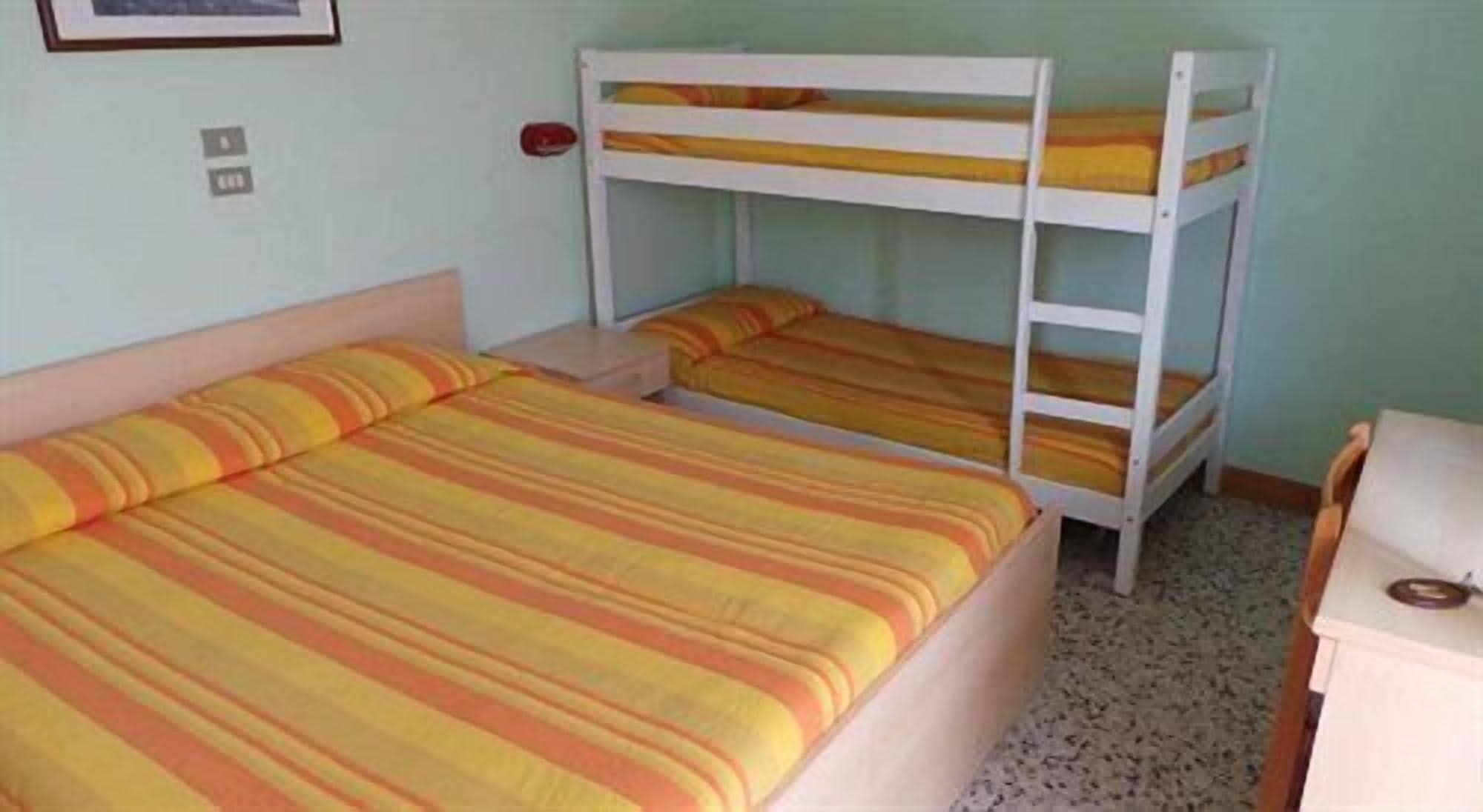Hotel Graziana リッチョーネ エクステリア 写真