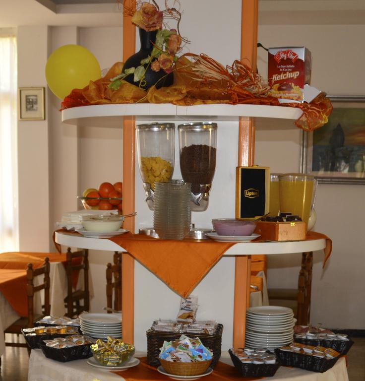 Hotel Graziana リッチョーネ エクステリア 写真