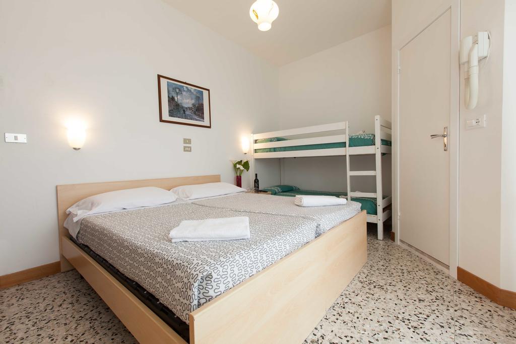 Hotel Graziana リッチョーネ エクステリア 写真