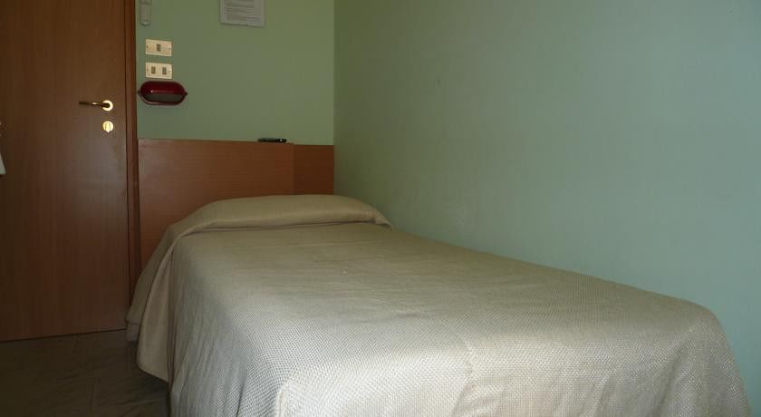 Hotel Graziana リッチョーネ エクステリア 写真