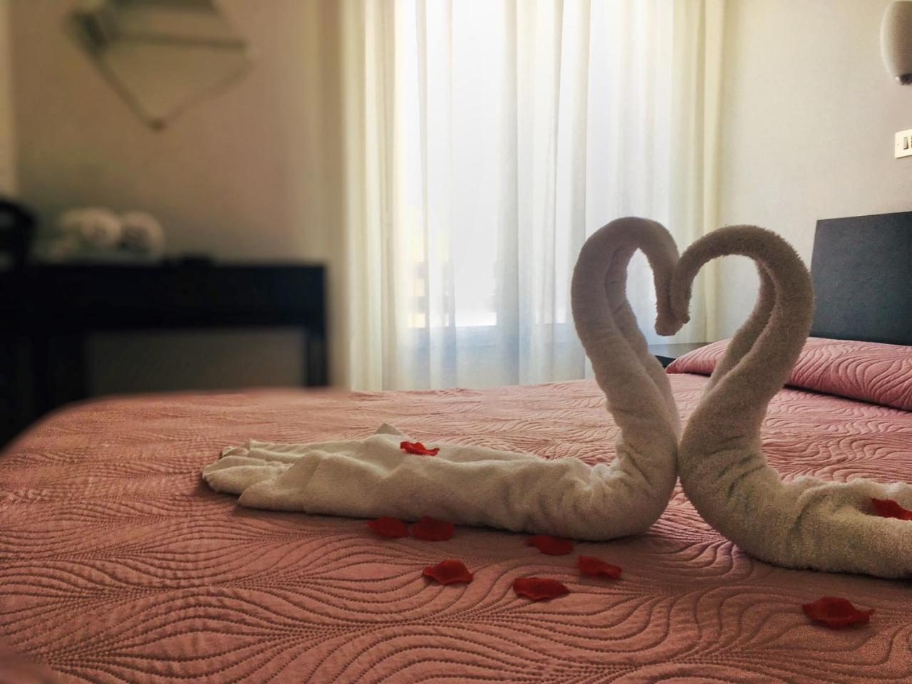 Hotel Graziana リッチョーネ エクステリア 写真